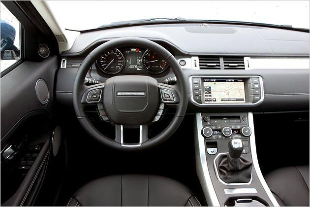 Cockpit: Den Zweiradler gibt es nur mit Handschaltung