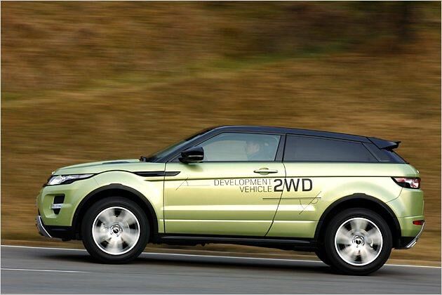 Warum ist der Dreitürer teurer als der Fünftürer? Das Design ist einfach schicker, sagt man bei Range Rover