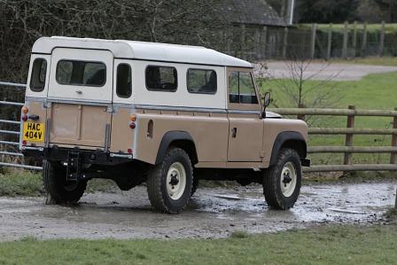 Land Rover Defender - 50 Jahre Land Rover Testgelände Eastnor Castle
