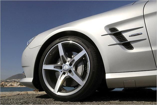 Reine Zier: Die seitlichen Kiemen sind beim SL geschlossen