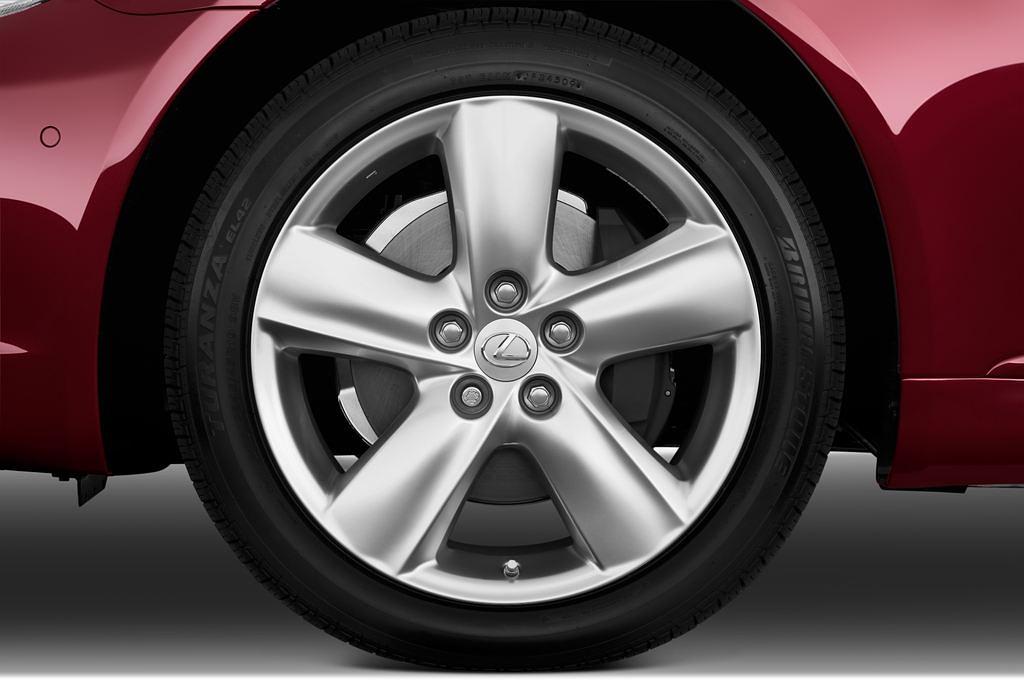 Lexus Ls (Baujahr 2010) 460 L 4 Türen Reifen und Felge