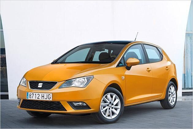 Modifiziert wurden sowohl Kühlergrill als aich der untere Lufteinlass