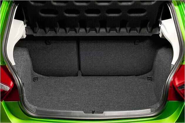 292 Liter passen im Normalzustand in den Kofferraum des fünftürigen Ibiza