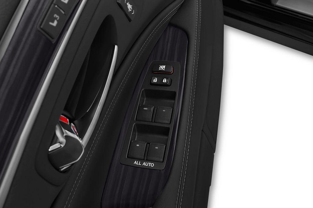 Lexus Ls (Baujahr 2015) Luxury Line 4 Türen Bedienungselemente Tür