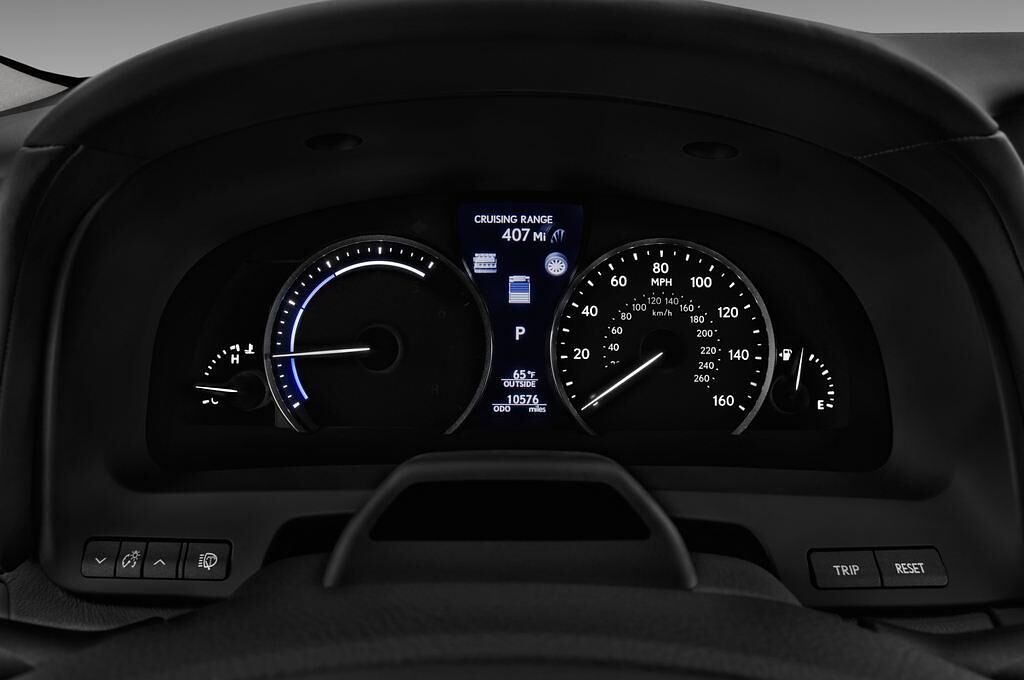 Lexus Ls (Baujahr 2015) - 4 Türen Tacho und Fahrerinstrumente