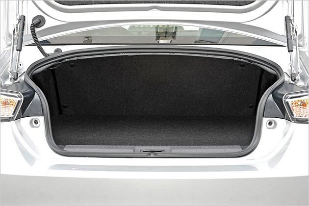 243 Liter Gepäck können im BRZ mitkommen