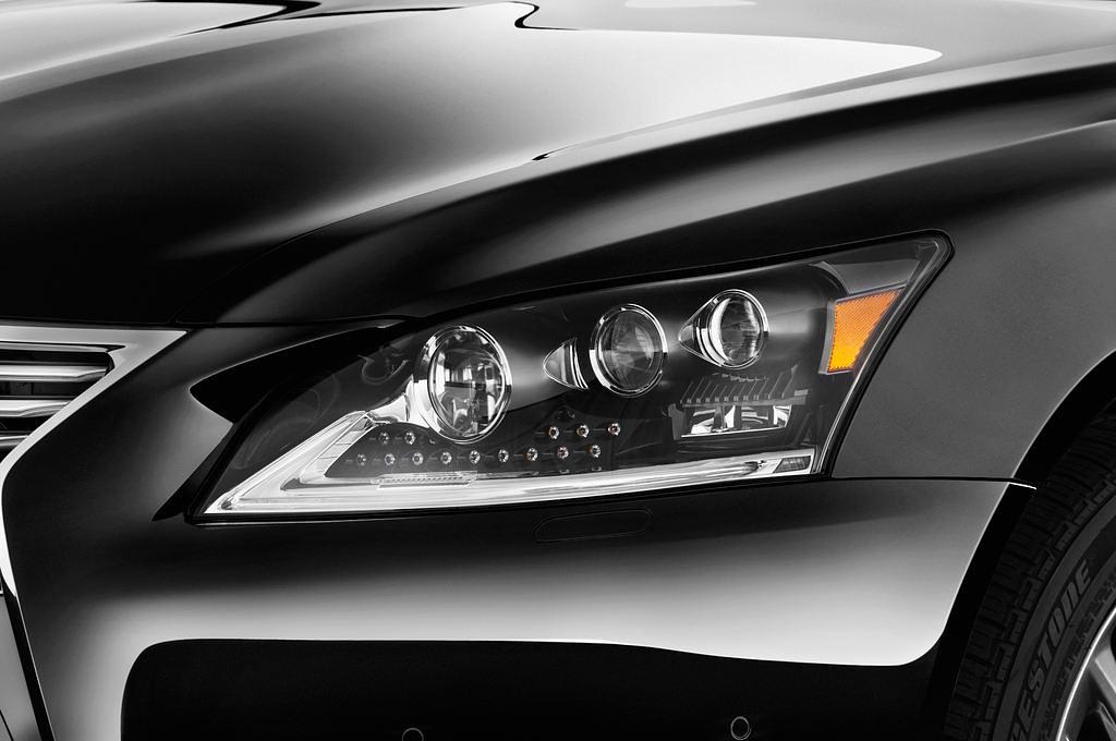Lexus Ls (Baujahr 2016) 600H L 4 Türen Scheinwerfer