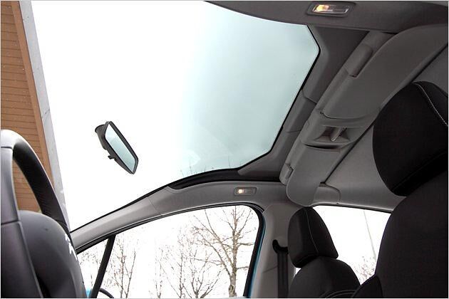 Ist das Rollo zurückgeschoben, gibt es freien Blick nach oben