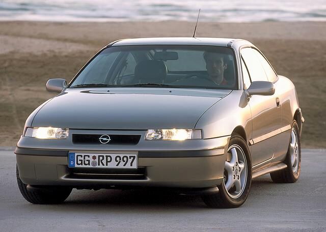 Ab Juni 1996 nur noch zwei Motoren für den Calibra verfügbar (100 kW/136 PS und 125 kW/170 PS)