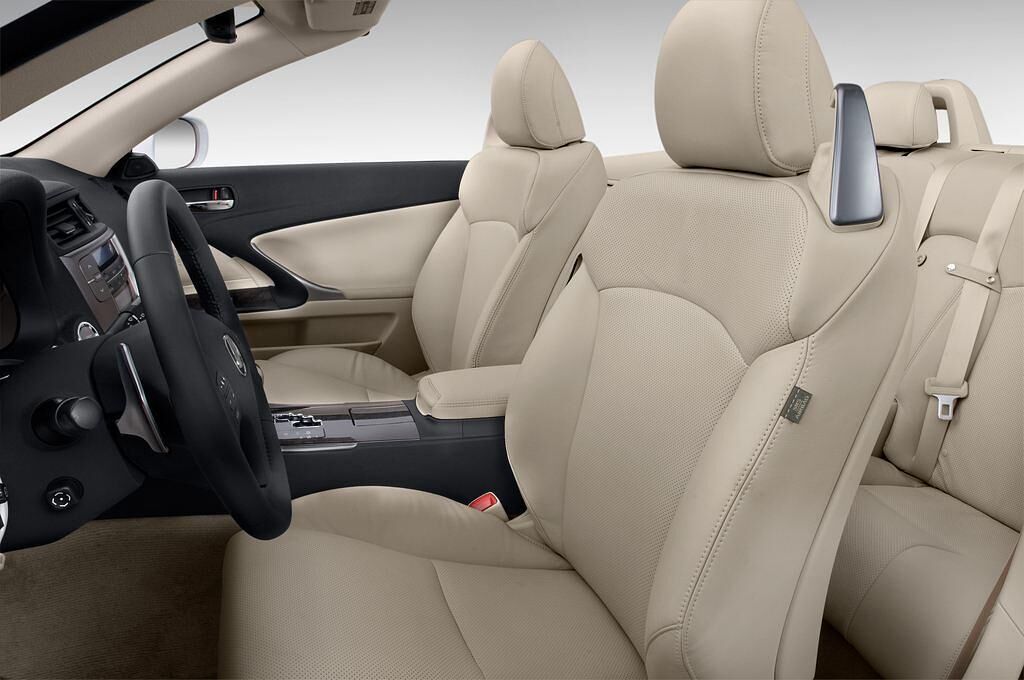 Lexus IS (Baujahr 2010) IS 250C 2 Türen Vordersitze