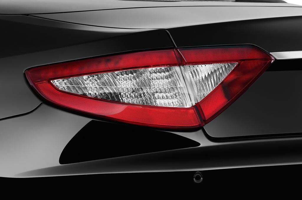Maserati Grancabrio (Baujahr 2012) - 2 Türen Rücklicht
