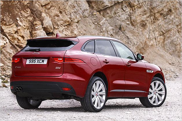 Die hinteren Fensterflächen des F-Pace sind recht klein geraten