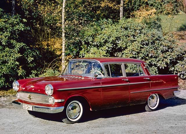 Serienmäßig ist der Kapitän als Sechssitzer zugelassen