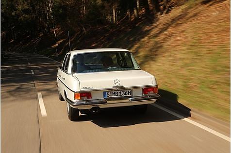 Mercedes 280 E der Baureihe W115 / Strich-Acht