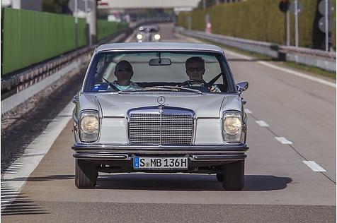 Mercedes 280 E der Baureihe W115 / Strich-Acht