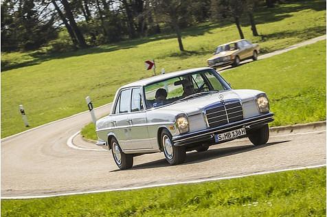 Mercedes 280 E der Baureihe W115 / Strich-Acht - unterwegs im Schwarzwald
