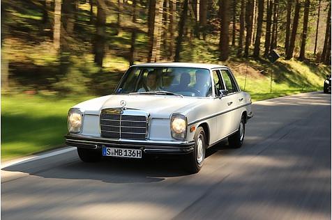 Mercedes 280 E der Baureihe W115 / Strich-Acht