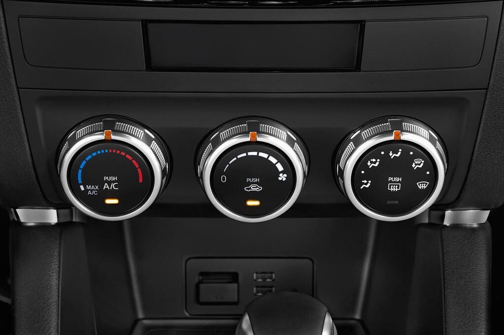 Mazda CX-5 (Baujahr 2015) Exclusive-Line 5 Türen Temperatur und Klimaanlage