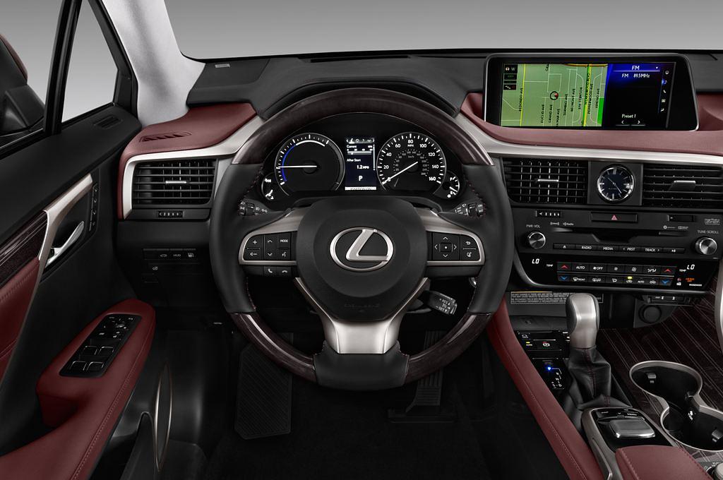 Lexus RX (Baujahr 2016) - 5 Türen Lenkrad