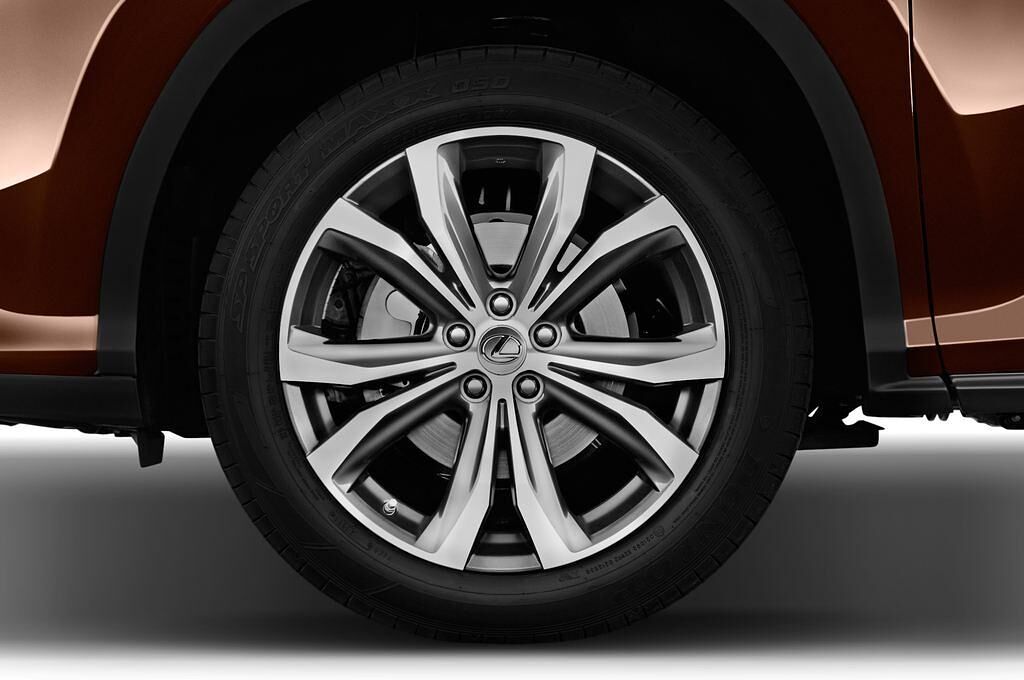Lexus RX (Baujahr 2016) Executive Line 5 Türen Reifen und Felge