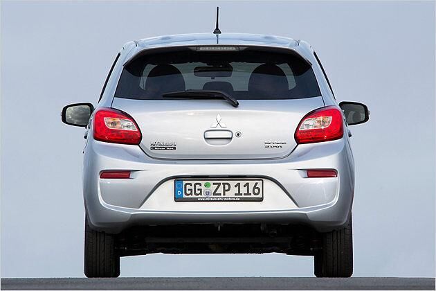 Am Heck gibt es je nach Ausstattung LED-Rücklichter