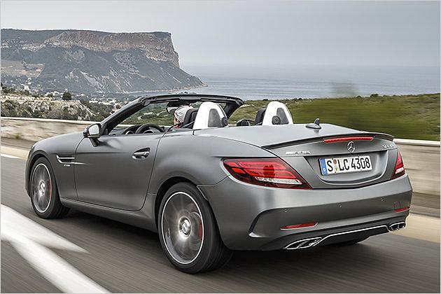 Rückleuchten und Heckschürze samt Diffusor wurden leicht geändert