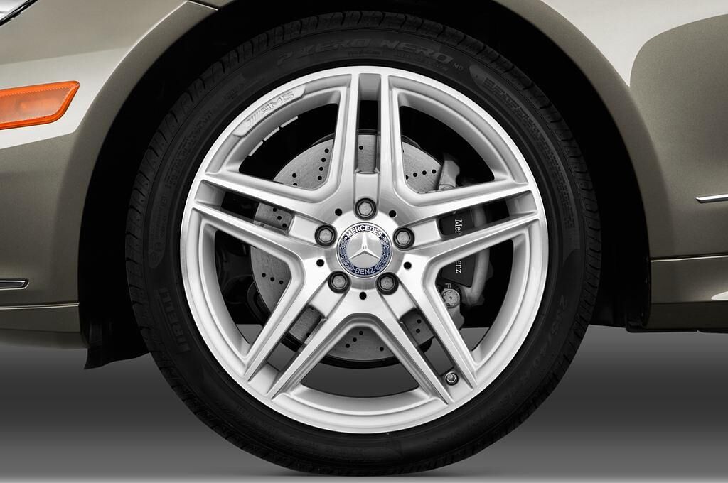 Mercedes E-Class (Baujahr 2012) Avantgarde 2 Türen Reifen und Felge