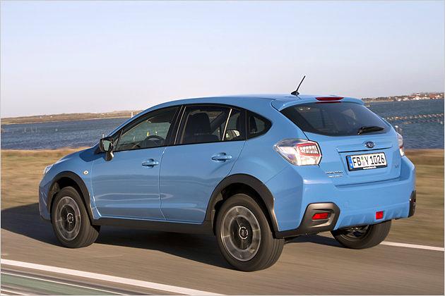 Die Optik und die teils frischen Farben (im Bild die neue Lackfarbe Hyper Blue) gefallen