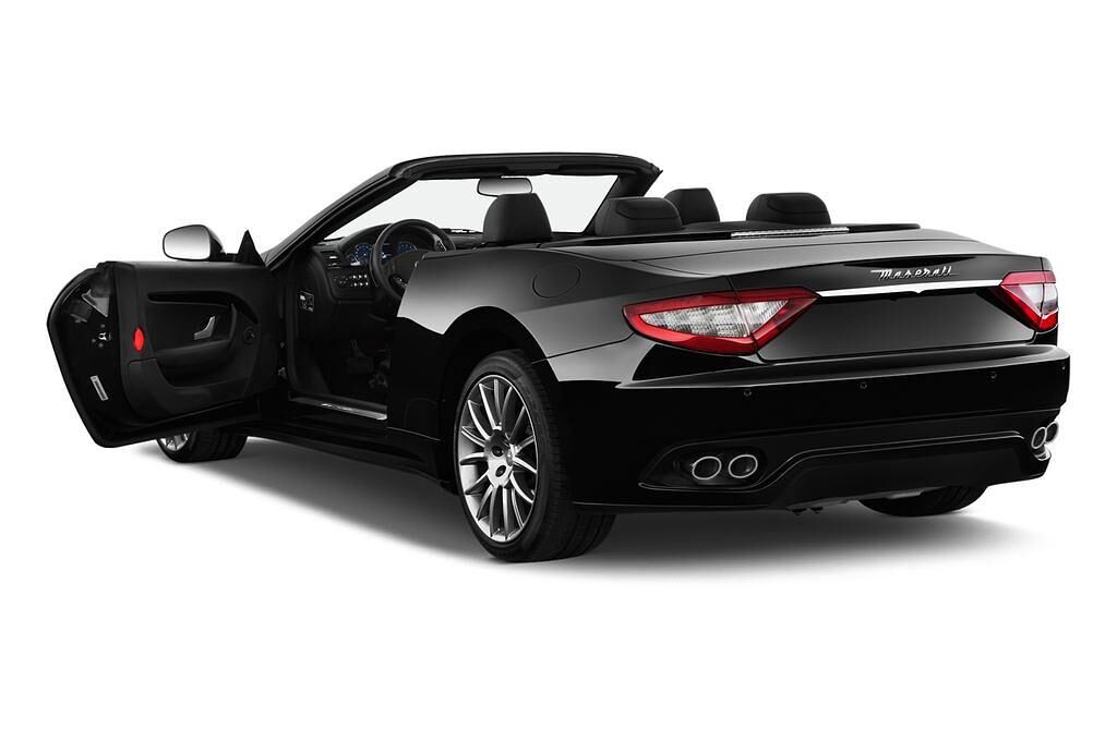 Maserati Grancabrio (Baujahr 2012) - 2 Türen Tür geöffnet