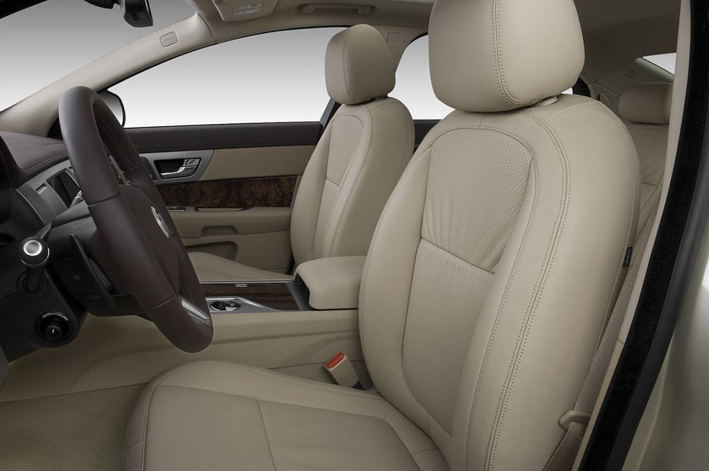 Jaguar XF (Baujahr 2011) Premium Luxury 4 Türen Vordersitze