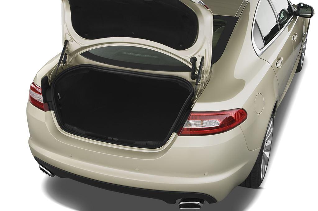 Jaguar XF (Baujahr 2011) Premium Luxury 4 Türen Kofferraum