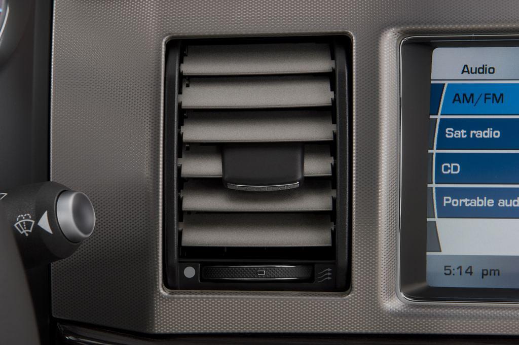 Jaguar XF (Baujahr 2011) Portfolio 4 Türen Lüftung