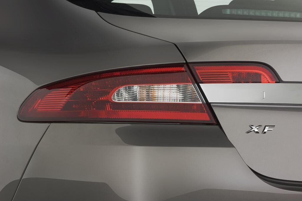 Jaguar XF (Baujahr 2011) Portfolio 4 Türen Rücklicht