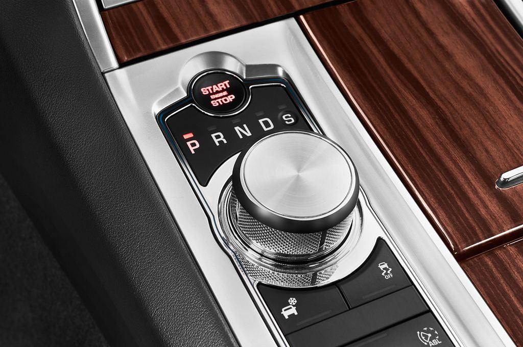 Jaguar XF (Baujahr 2015) 2.2 L Diesel 4 Türen Schalthebel