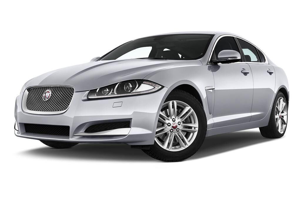 Jaguar XF (Baujahr 2015) 2.2 L Diesel 4 Türen seitlich vorne mit Felge