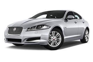 Jaguar XF (Baujahr 2015) 2.2 L Diesel 4 Türen seitlich vorne mit Felge