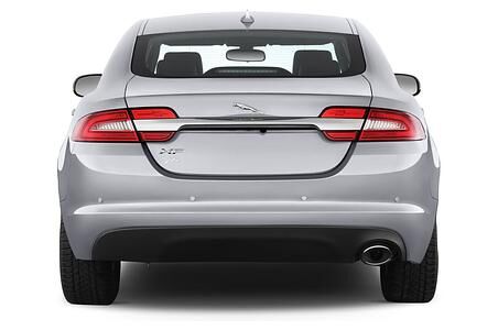 Jaguar XF (Baujahr 2015) 2.2 L Diesel 4 Türen Heckansicht