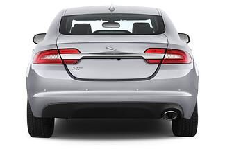 Jaguar XF (Baujahr 2015) 2.2 L Diesel 4 Türen Heckansicht