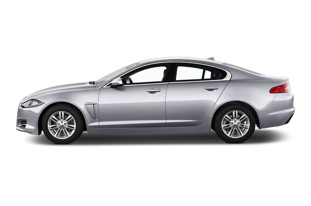 Jaguar XF (Baujahr 2015) 2.2 L Diesel 4 Türen Seitenansicht
