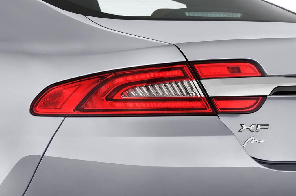 Jaguar XF (Baujahr 2015) 2.2 L Diesel 4 Türen Rücklicht
