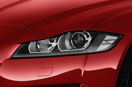 Jaguar XF (Baujahr 2017) R-Sport 4 Türen Scheinwerfer