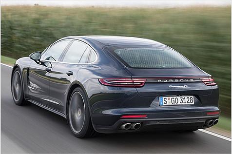 Das neue Panamera-Heck mit starken 911-Einflüssen. Es sieht so viel besser aus als vorher