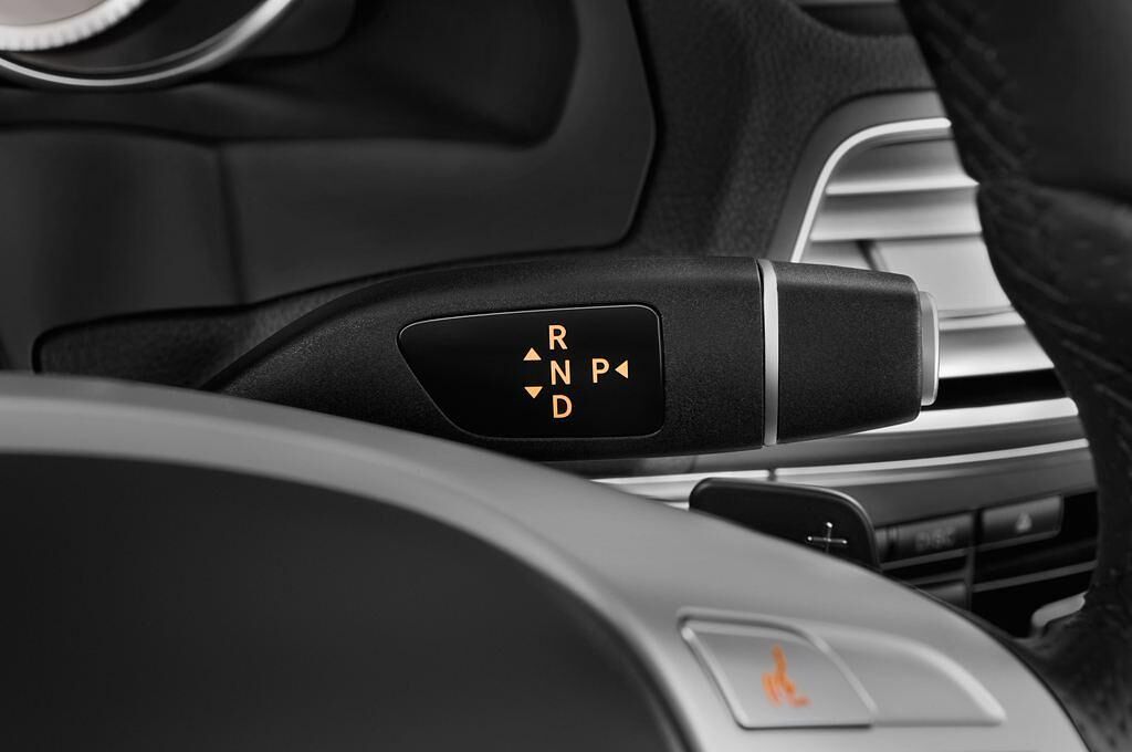 Mercedes E-Class (Baujahr 2015) - 2 Türen Schalthebel