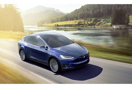 Tesla Model X P 90D - Der elektrisierende Megabus