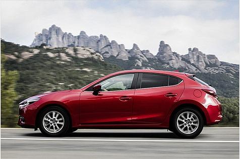 Mit 4,47 Meter ist der Fünftürer einer der größten Kompaktklasse-Vertreter