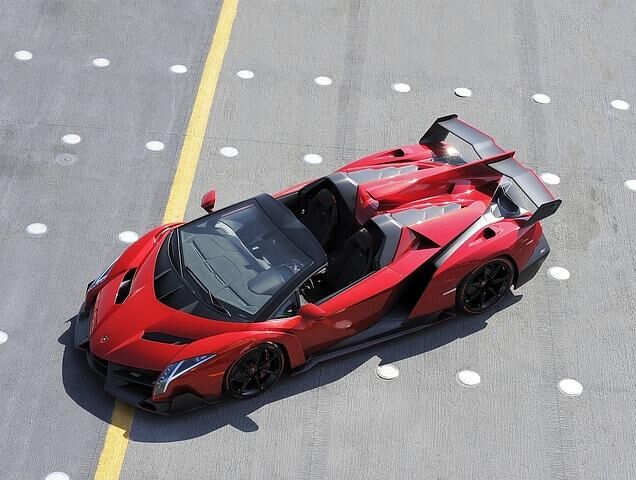 Lamborghini Veneno Roadster Rosso Efesto