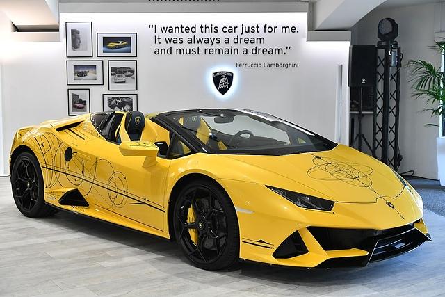 Lamborghini Huracán EVO Spyder Dr.Woo Giallo Inti.jpg