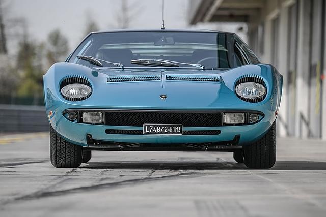 Lamborghini Miura S in Azzurro Mexico