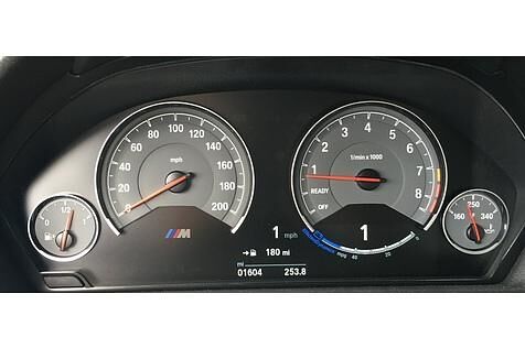 BMW M3 2016 - das Cockpit ist nicht animiert