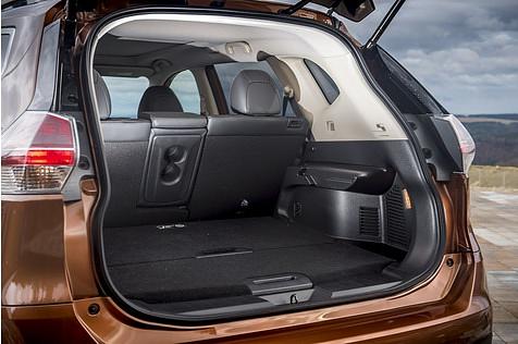 Der Kofferraum fasst 550 bis 1.982 Liter